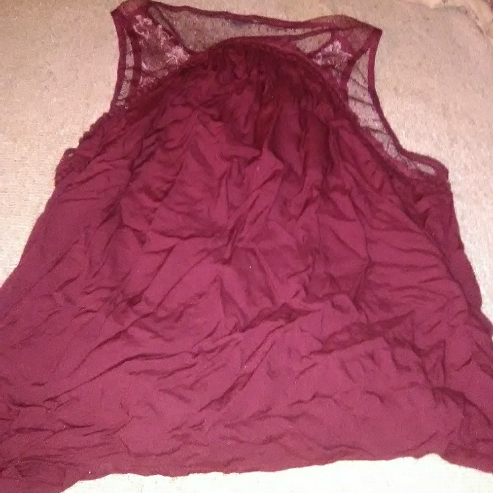 Clothes - Picture 5 of 7